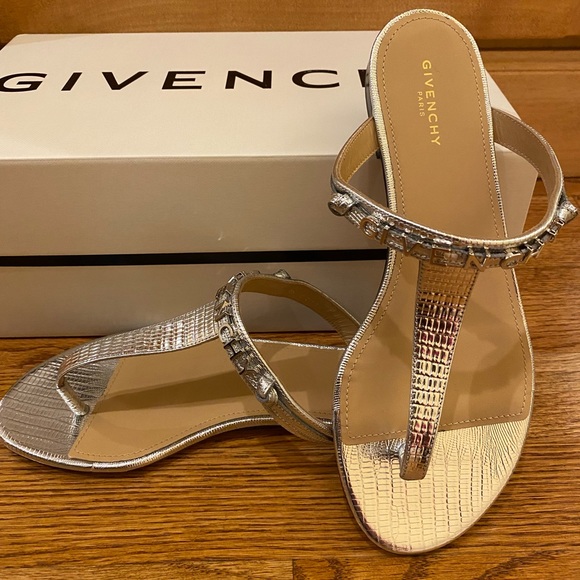 Givenchy Shoes - GIVENCHY Flat Thong Sandals
